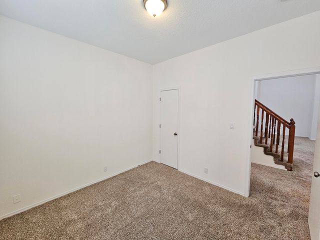 9612 ROSAS Avenue NE, Albuquerque, NM 87109