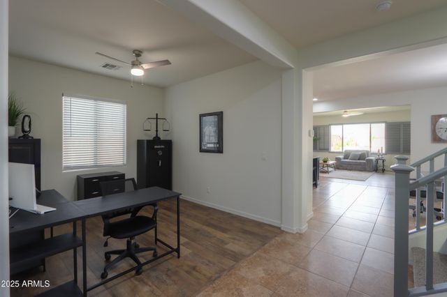 40748 W CHAMBERS Drive, Maricopa, AZ 85138