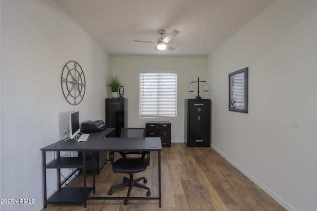 40748 W CHAMBERS Drive, Maricopa, AZ 85138