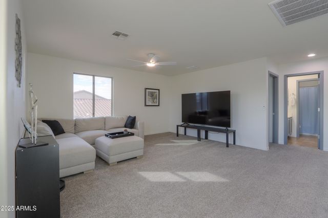 40748 W CHAMBERS Drive, Maricopa, AZ 85138