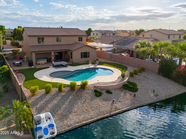40748 W CHAMBERS Drive, Maricopa, AZ 85138