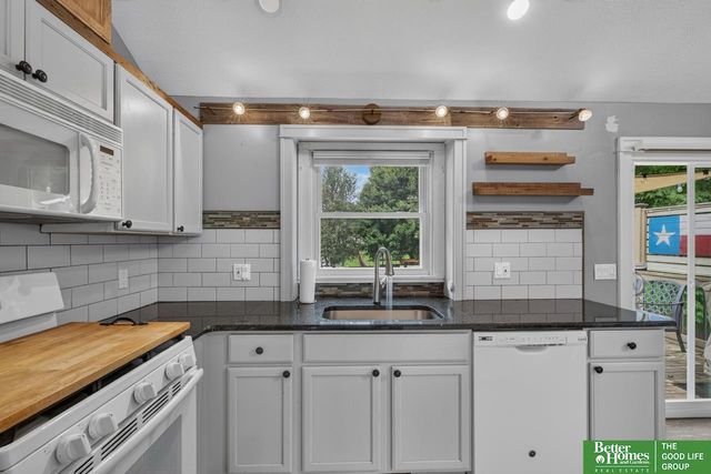 7508 Ernst Street, Omaha, NE 68122