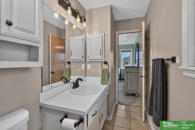 7508 Ernst Street, Omaha, NE 68122