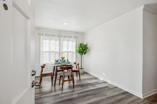 37107 Holly St, Fremont, CA 94536