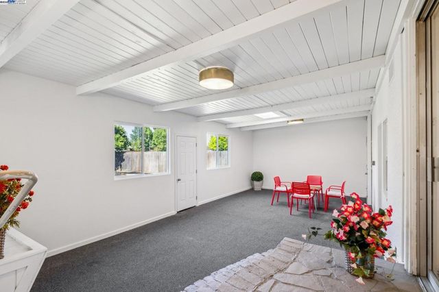 37107 Holly St, Fremont, CA 94536