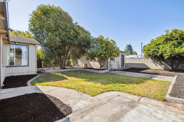 37107 Holly St, Fremont, CA 94536