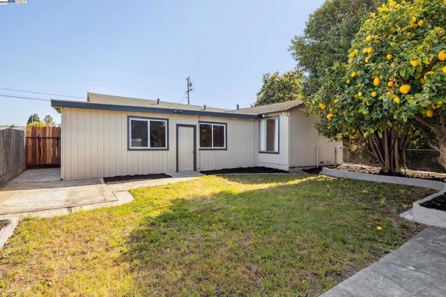 37107 Holly St, Fremont, CA 94536
