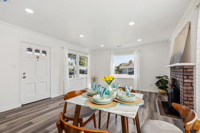37107 Holly St, Fremont, CA 94536