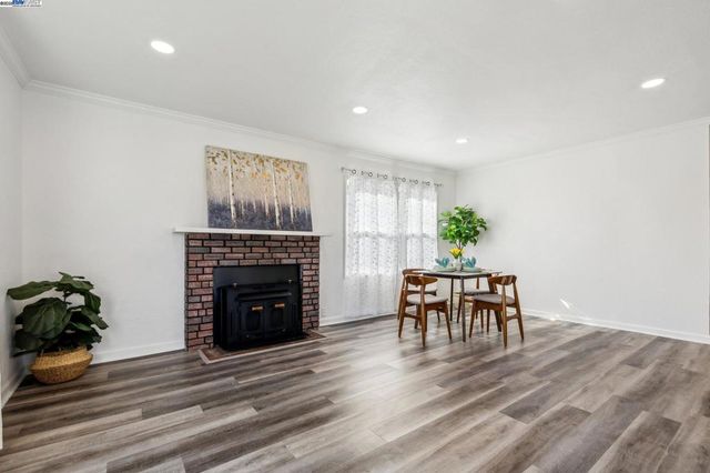 37107 Holly St, Fremont, CA 94536
