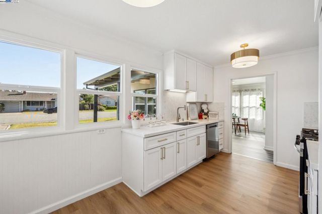 37107 Holly St, Fremont, CA 94536