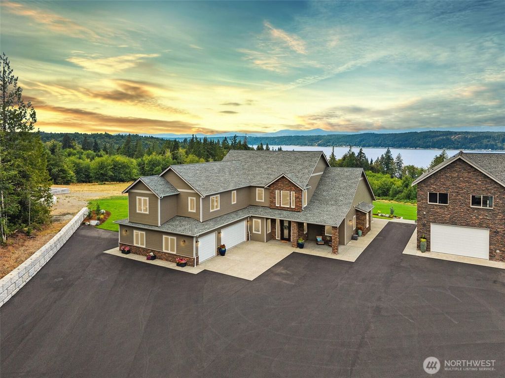 151 E Windy Ridge Lane, Belfair, WA 98528