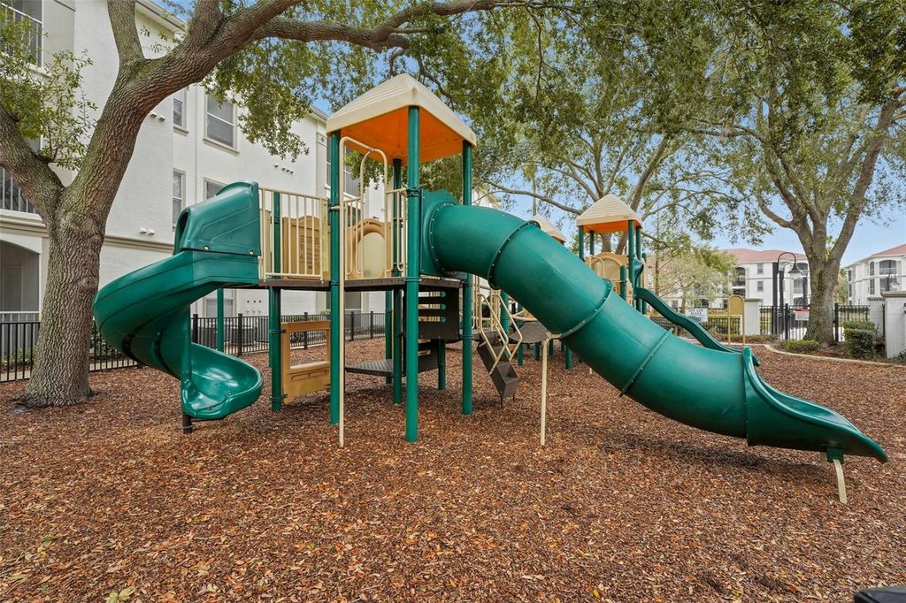 Image 18 of property listing at 2627 MAITLAND CROSSING WAY 109, Orlando, FL 32810