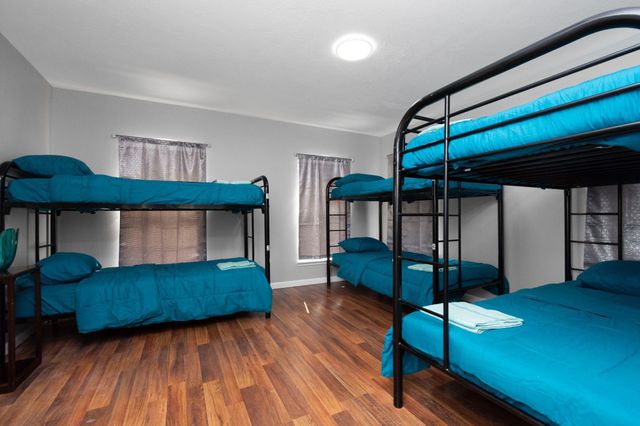 5822 Santa Bernadetta, Houston, TX 77017