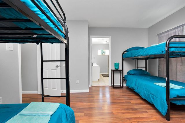 5822 Santa Bernadetta, Houston, TX 77017