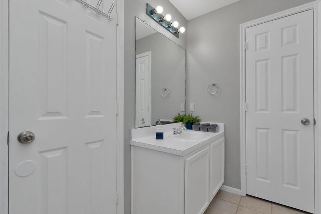 5822 Santa Bernadetta, Houston, TX 77017