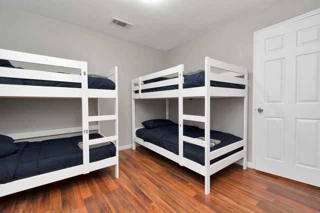 5822 Santa Bernadetta, Houston, TX 77017