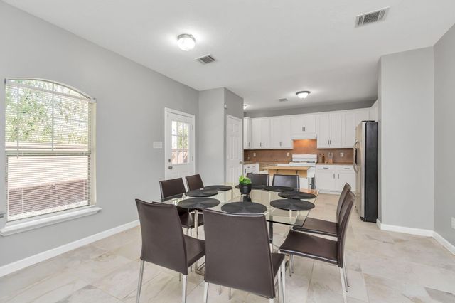 5822 Santa Bernadetta, Houston, TX 77017