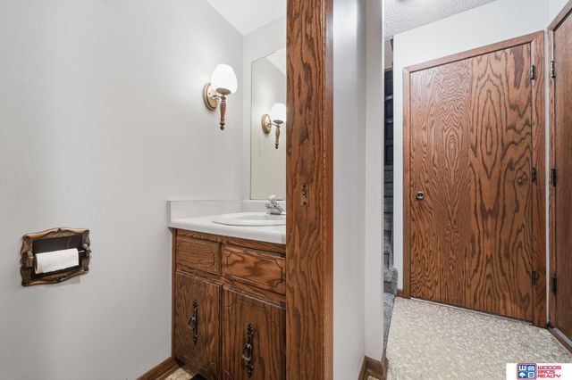 3120 Onyx Court, Lincoln, NE 68516
