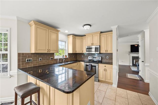 1060 Wellesley Place Drive, Lewisville, NC 27023