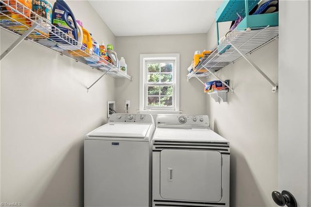 1060 Wellesley Place Drive, Lewisville, NC 27023
