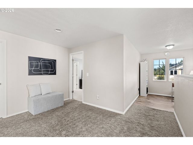 5761 MT VERNON Rd, Springfield, OR 97478