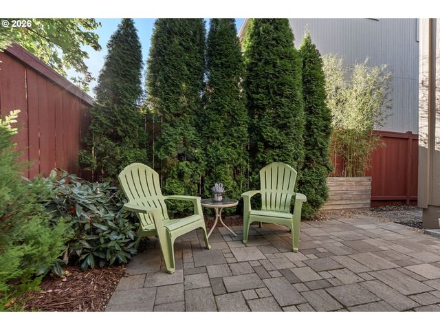 5761 MT VERNON Rd, Springfield, OR 97478