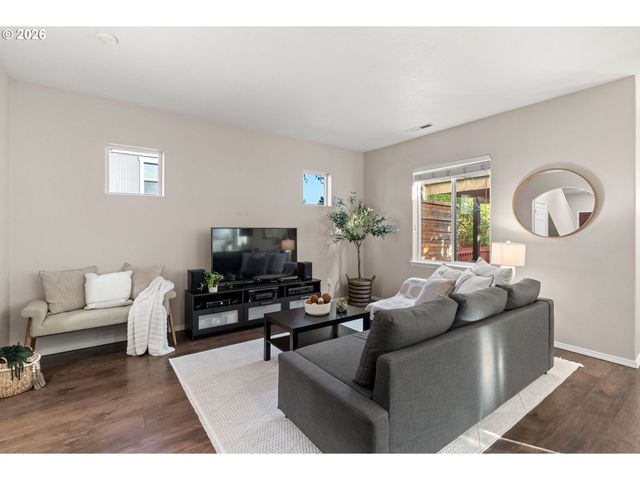 5761 MT VERNON Rd, Springfield, OR 97478