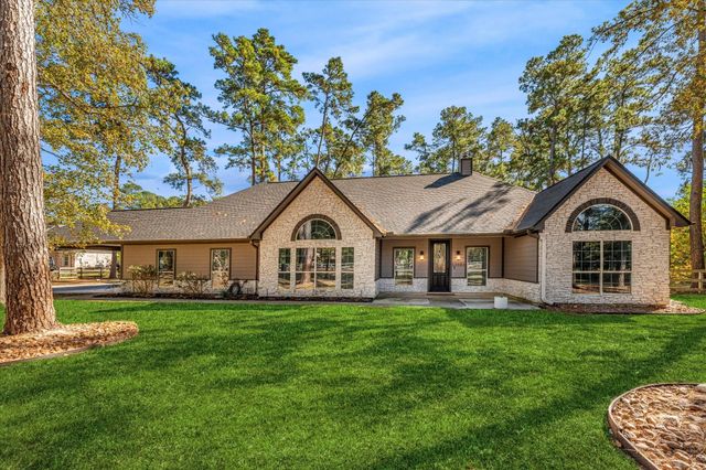 25402 Holly Oaks Court, Magnolia, TX 77355