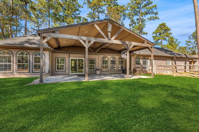 25402 Holly Oaks Court, Magnolia, TX 77355