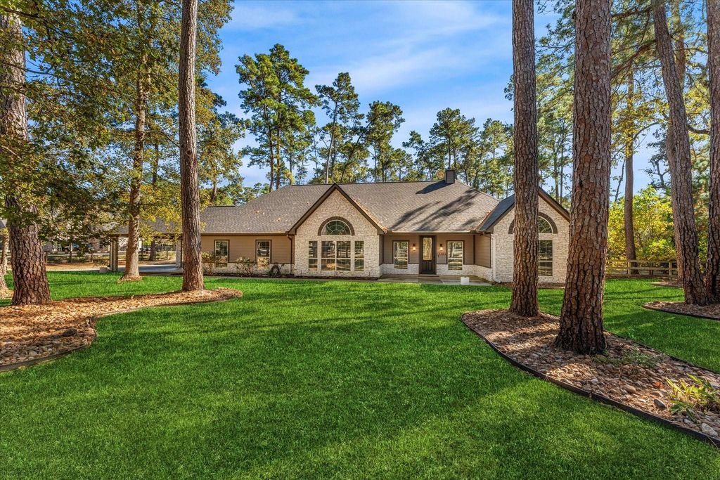 25402 Holly Oaks Court, Magnolia, TX 77355