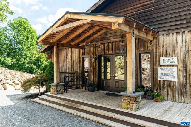 1376A WYATT MOUNTAIN RD, Dyke, VA 22935