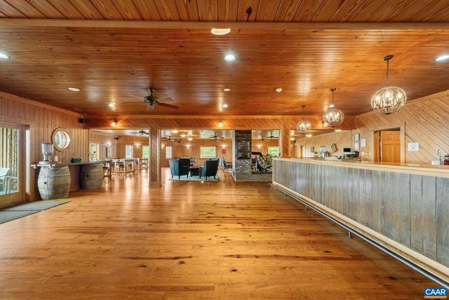 1376A WYATT MOUNTAIN RD, Dyke, VA 22935