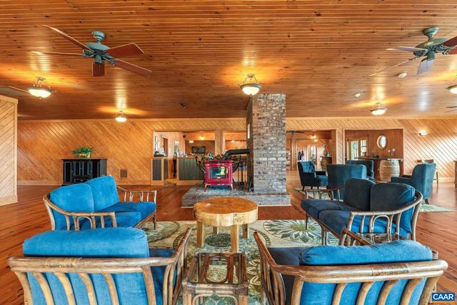 1376A WYATT MOUNTAIN RD, Dyke, VA 22935