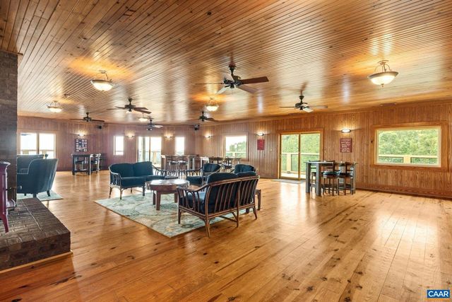 1376A WYATT MOUNTAIN RD, Dyke, VA 22935