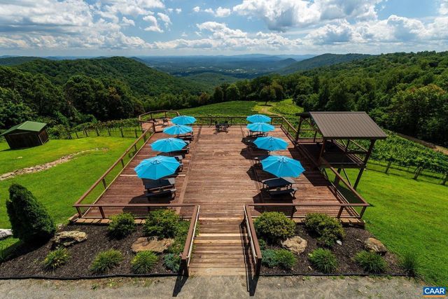 1376A WYATT MOUNTAIN RD, Dyke, VA 22935