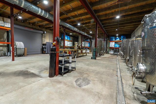 1376A WYATT MOUNTAIN RD, Dyke, VA 22935