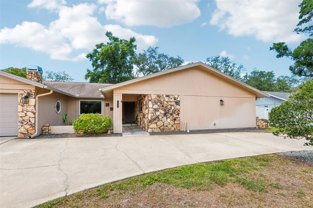 2424 SUNDANCER DRIVE, Clearwater, FL 33759