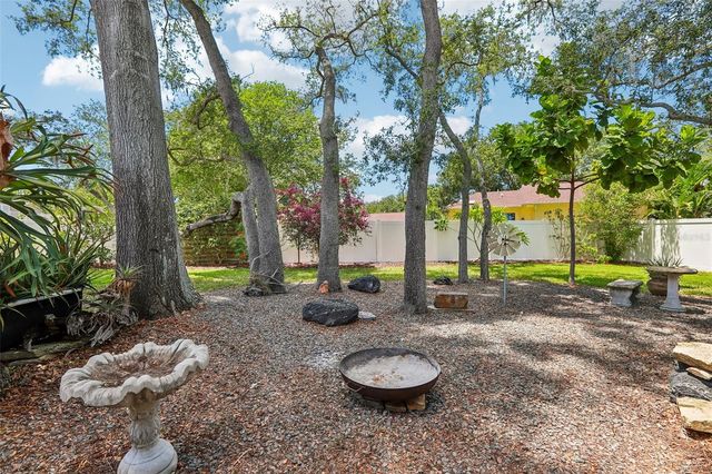 2424 SUNDANCER DRIVE, Clearwater, FL 33759