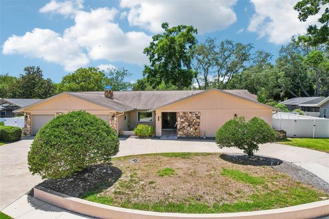 2424 SUNDANCER DRIVE, Clearwater, FL 33759