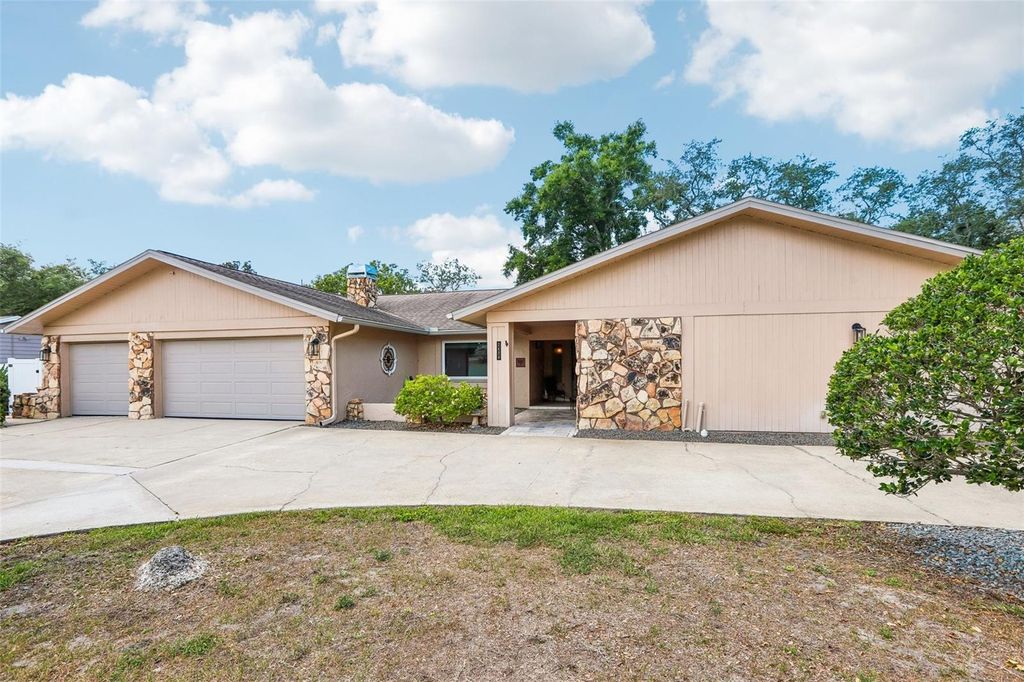 2424 SUNDANCER DRIVE, Clearwater, FL 33759