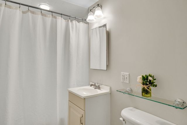 348-350 Hyde Park Avenue 2, Boston, MA 02131