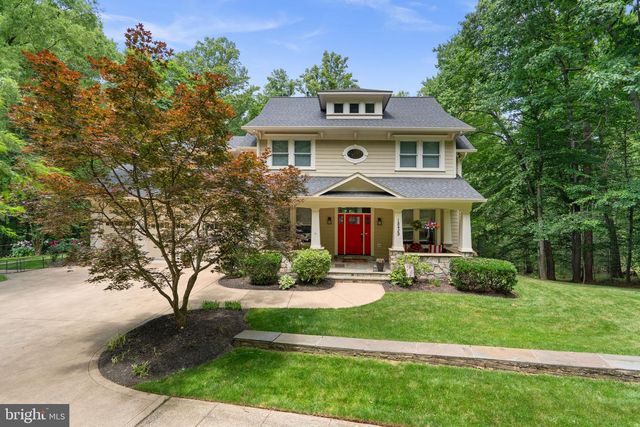 18429 WOODBURN RD, Leesburg, VA 20175