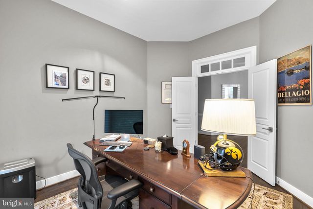 18429 WOODBURN RD, Leesburg, VA 20175