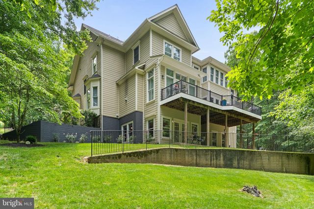 18429 WOODBURN RD, Leesburg, VA 20175