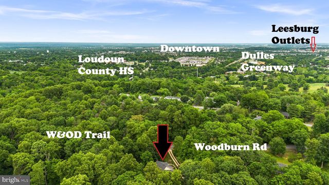 18429 WOODBURN RD, Leesburg, VA 20175