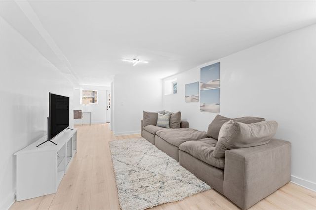 446 Broadway 1, Somerville, MA 02145