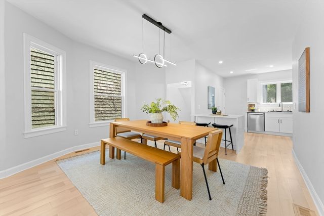 446 Broadway 1, Somerville, MA 02145