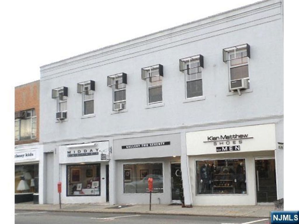 10 N Dean Street, Englewood, NJ 07631