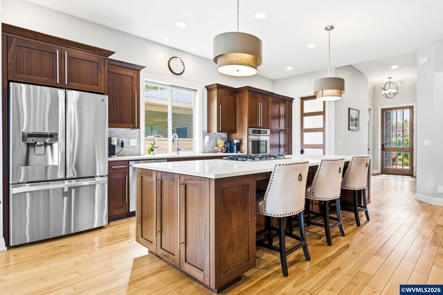 938 Sahalee Ct SE, Salem, OR 97306