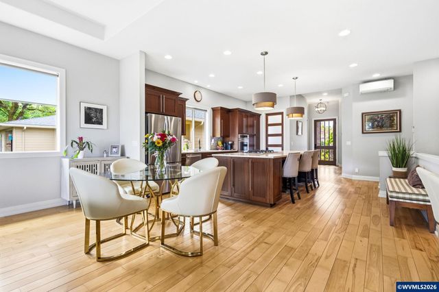 938 Sahalee Ct SE, Salem, OR 97306